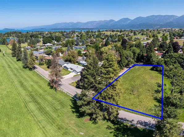 7 S Bayshore Dr, Polson, MT 59860