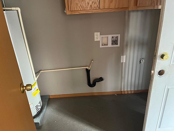 2nd image of 614 W Viola Ave