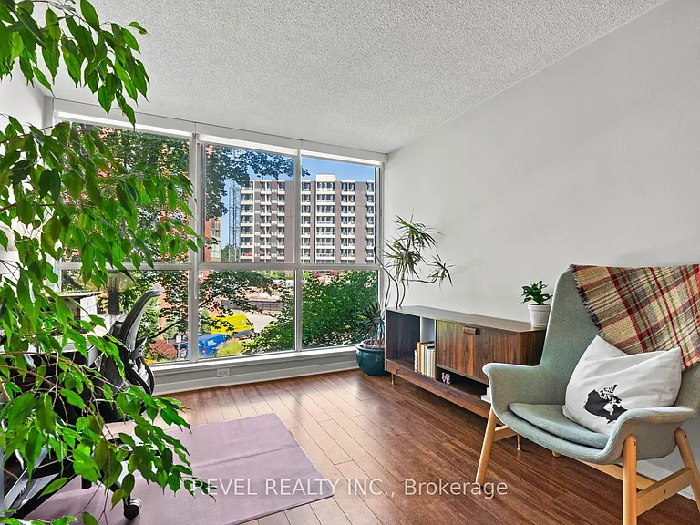 20 Southport St #302 — Photo 9