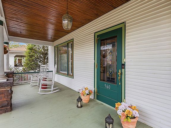 3rd image of 560 Charles Ave