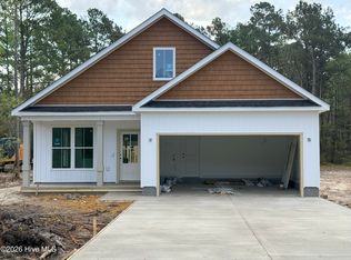 86 Whispering Pines Court, Hampstead, NC 28443