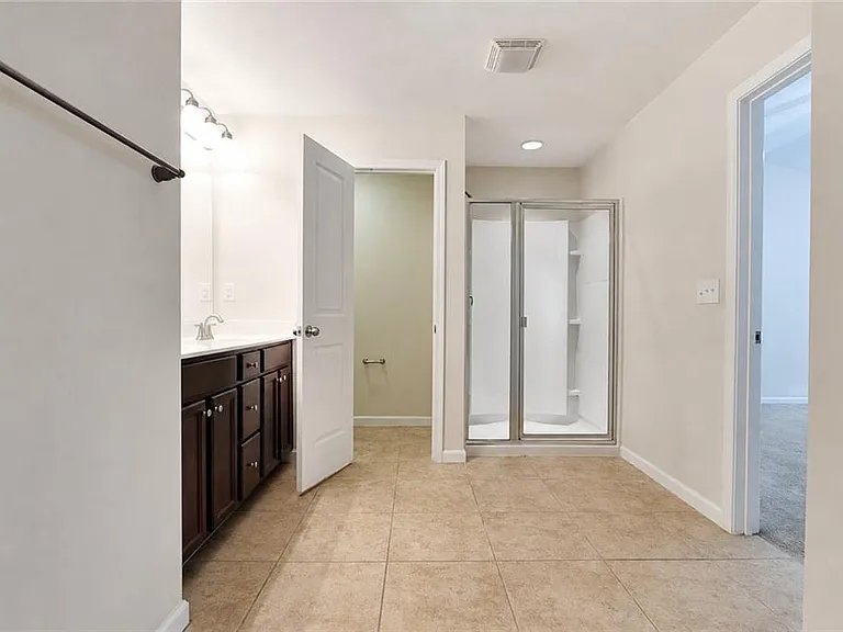 2132 Greencrest Cir — Photo 31