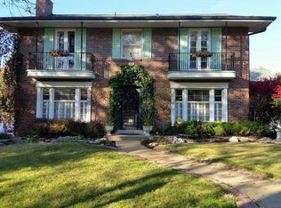 8029 Daytona Dr, Saint Louis, MO 63105