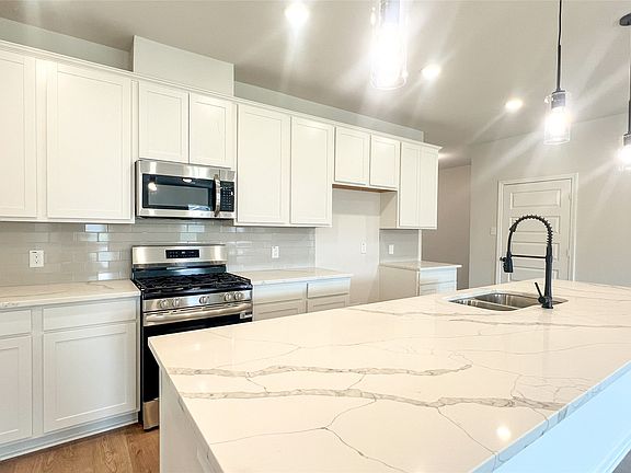 The Crawford- Kitchen with Oversized Island