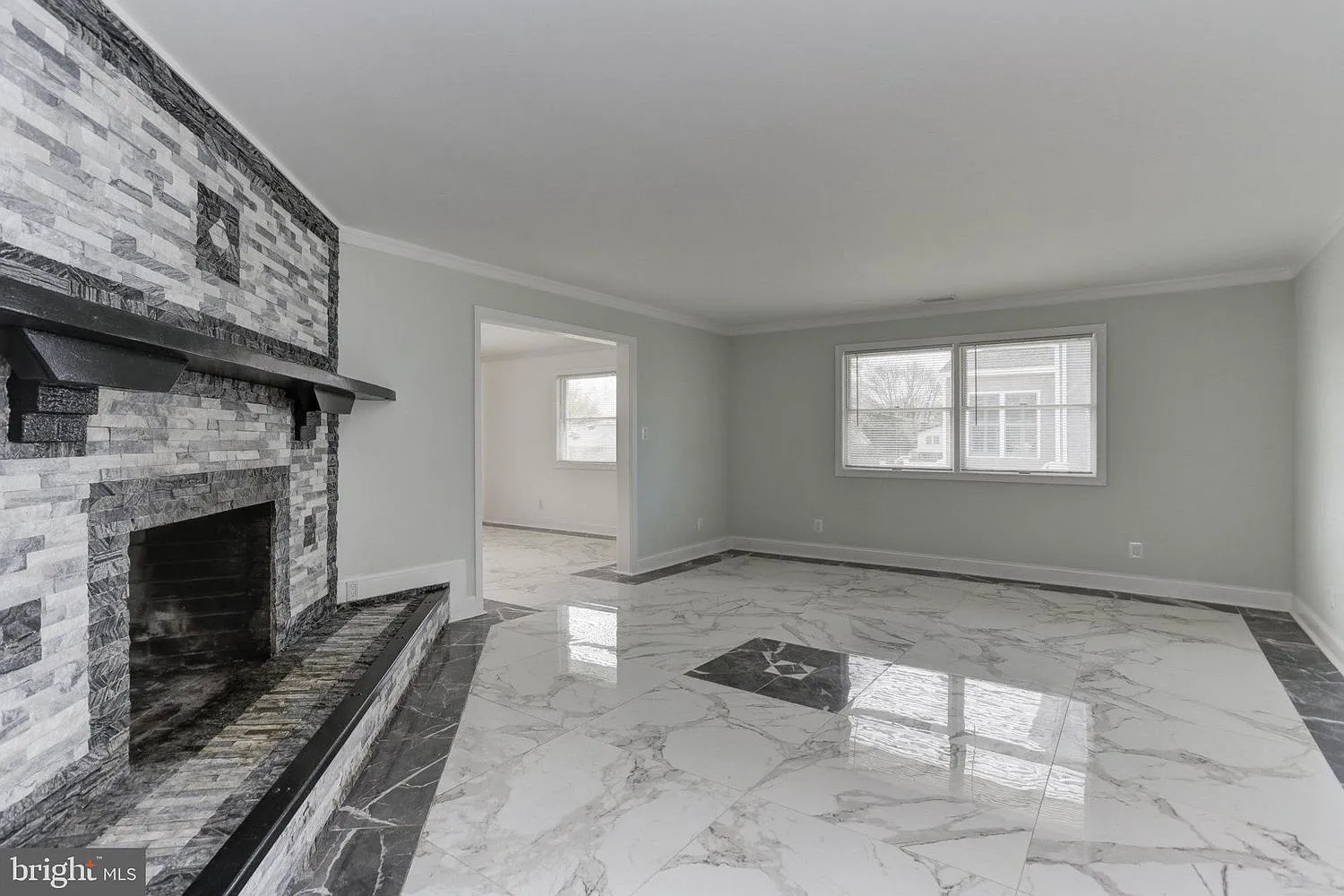 3 bed, 1914 sqft, $3,750 — Photo 4