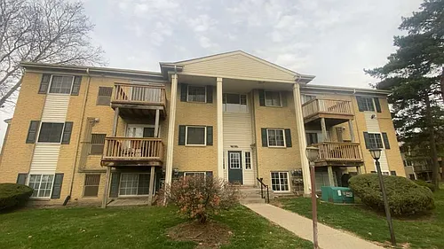 45240 Keding St #301 Photo 1