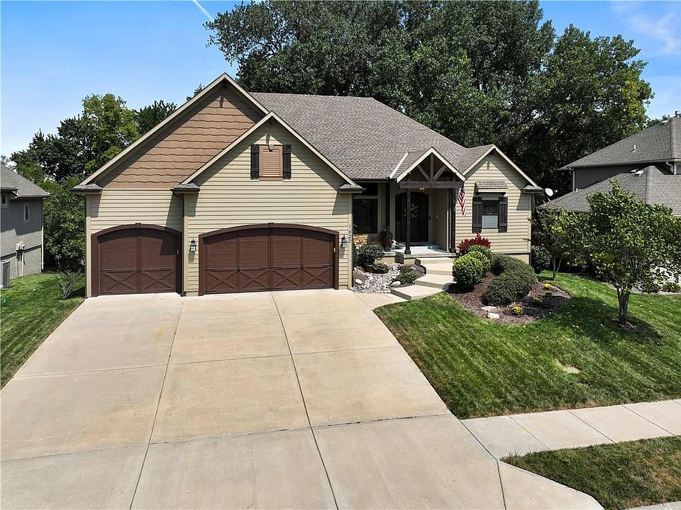 1620 SW Napa Valley Dr, Lees Summit, MO 64082 Zillow