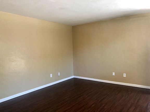 4th image of 4053 44th St APT 1