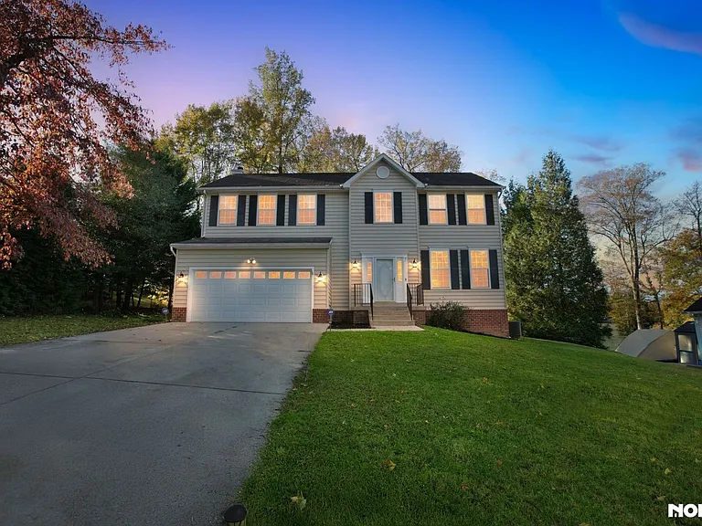 7 Hickory St — Photo 14