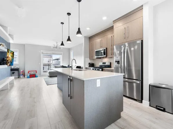 20 S Cornerstone Mnr NE, Calgary, AB T3N 1G5