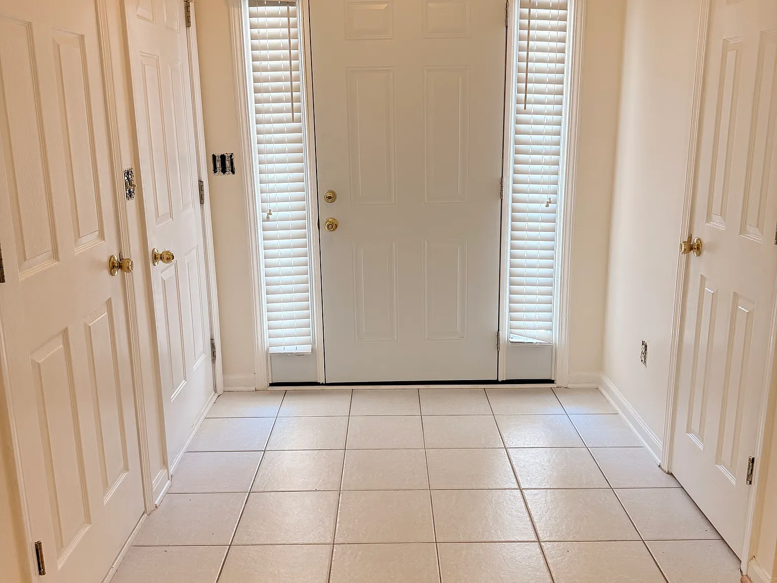 3 bed, 1740 sqft, $1,925 — Photo 4