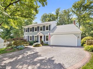 7702 Hilltopper Ct, Springfield, VA 22153
