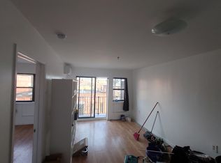 3446 10th St APT 3, Astoria, NY 11106