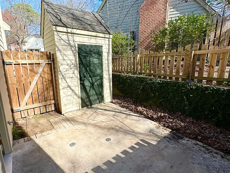 1319 Dylan Heath Ct — Photo 25