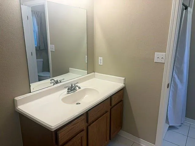 218 Tiffany St — Photo 8