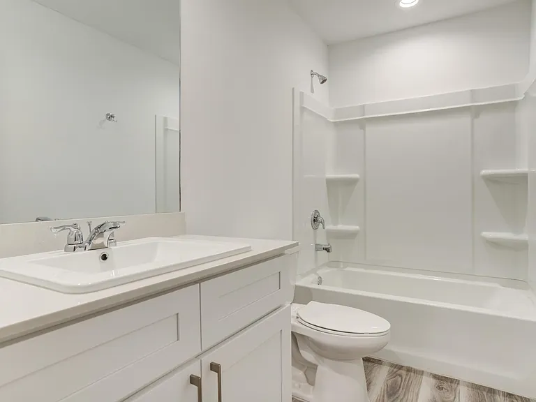 25 Wilshire Blvd — Photo 25