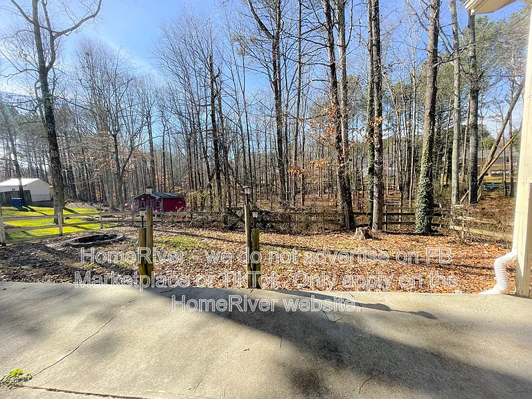 2280 Castle Royale Dr — Photo 25