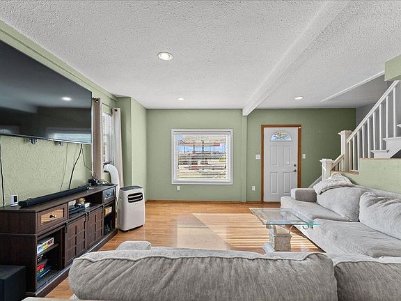5th image of 1225 Marshall Ave