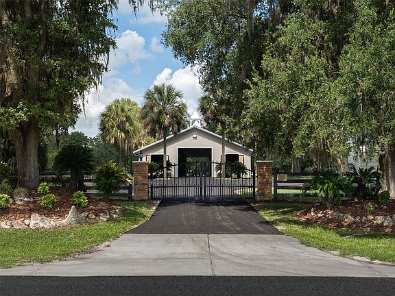 3rd image of 3680 NW 115TH AVENUE