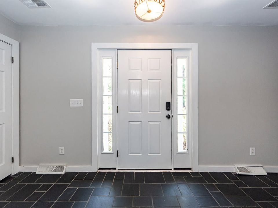 1st image of 765 Leafwood Rd