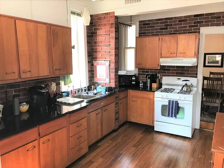 1325 W Early Ave #1W — Photo 5