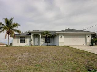 125 NW 18th Pl, Cape Coral, FL 33993