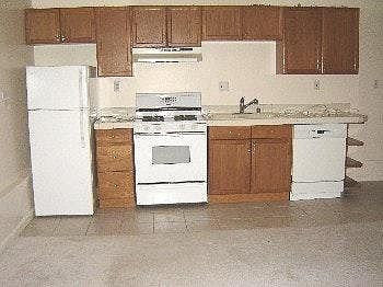 2nd image of 222A Lily St