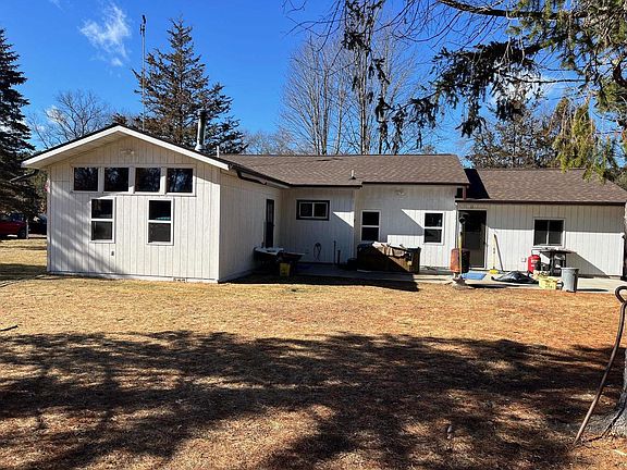 2nd image of 2382 18th Avenue