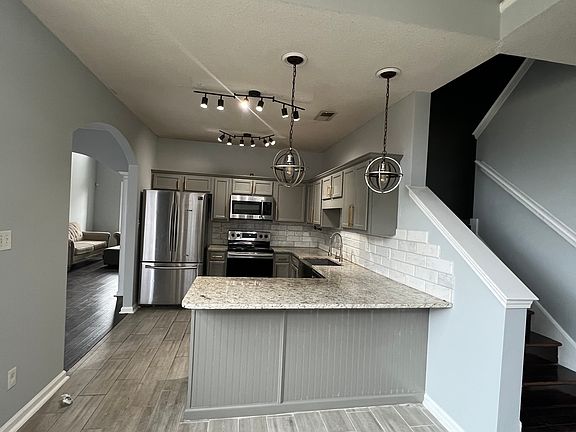 4th image of 9202 Chastain Pl