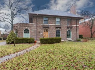 1215 E Wayne St, South Bend, IN 46615