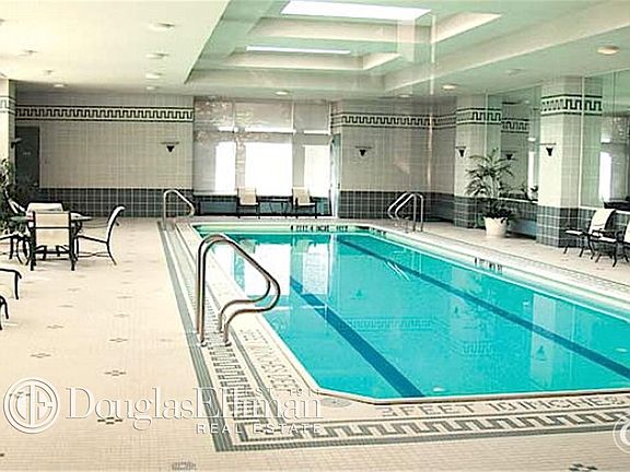 5th image of 240 E 39th St APT 24H
