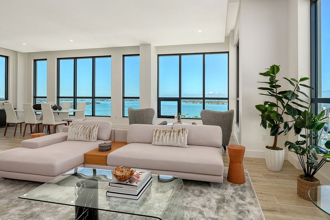 next background image