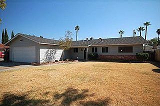 2nd image of 1808 Myrtlewood Dr
