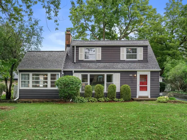 7020 N Rockledge AVENUE, Glendale, WI 53209