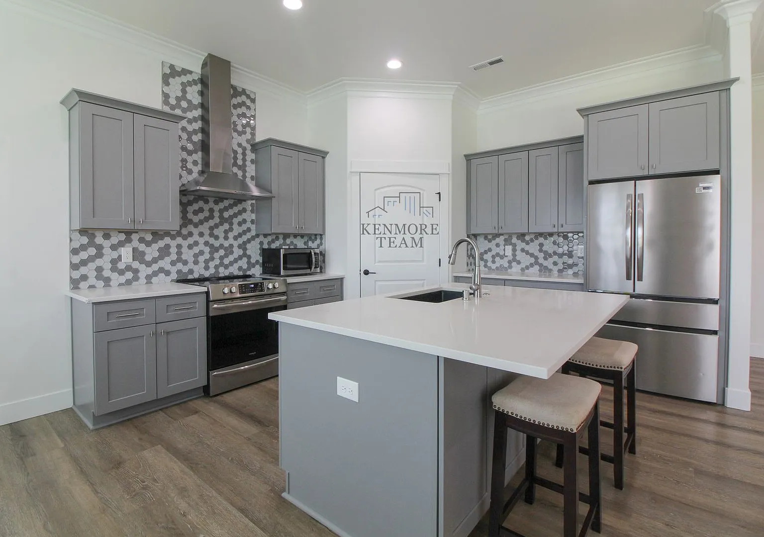 3 Bedroom, 2 Bath Home in Richland — Photo 3