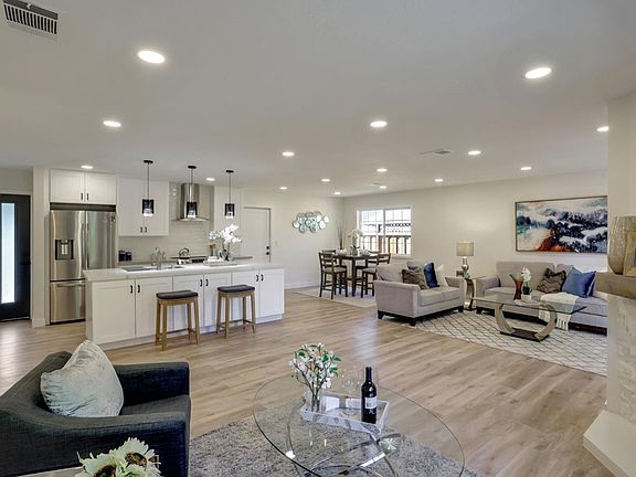 4th image of 773 Regent Park Dr
