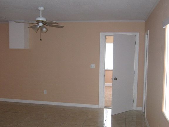 3rd image of 2224 Dardanelle Dr