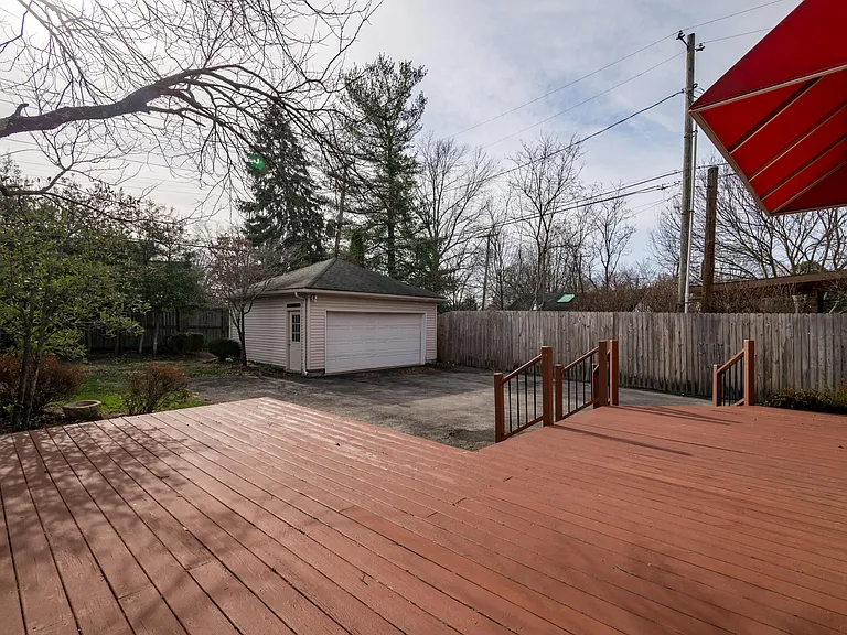 1378 Fontaine Rd — Photo 37