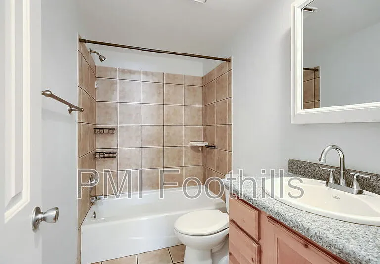 701 N Pearl St #101 — Photo 11