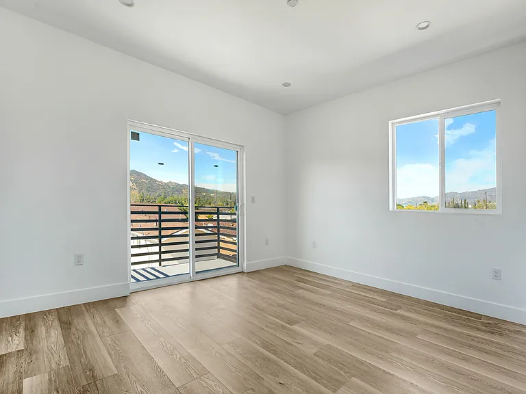 4338 1/2 La Clede Ave — Photo 8