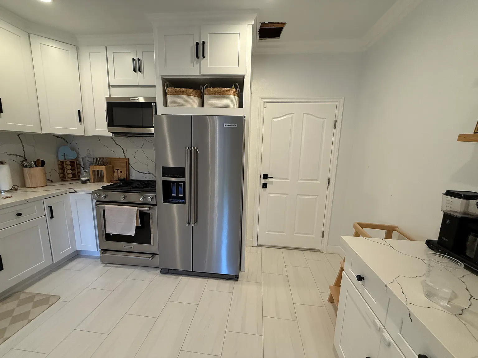 1200 E Highland Ave — Photo 4