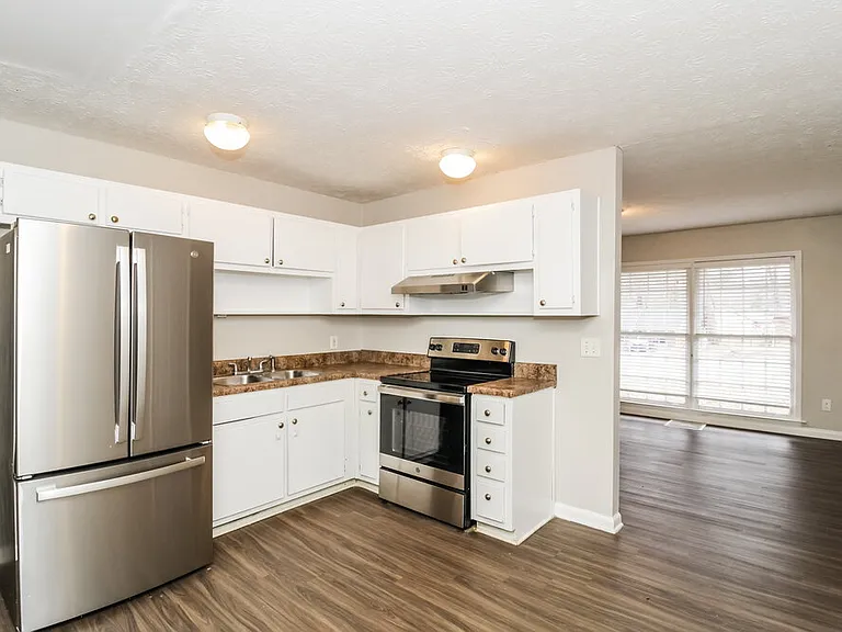 479 Clara Dr — Photo 8