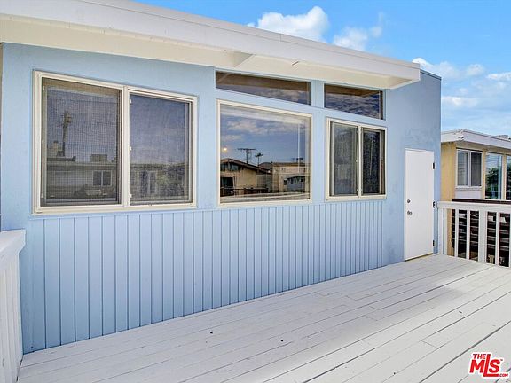 5th image of 104 Sunridge St