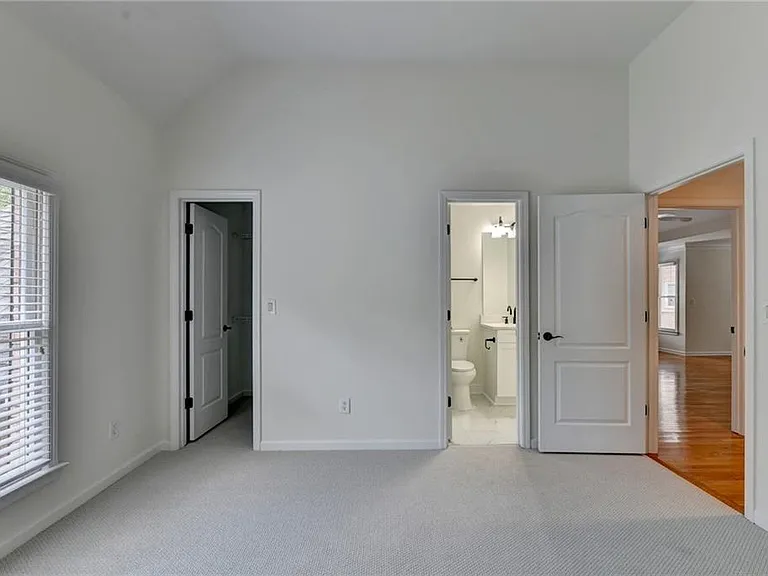 10645 Honey Brook Cir — Photo 44