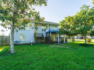 1434 Bayshore Dr, Kemah, TX 77565