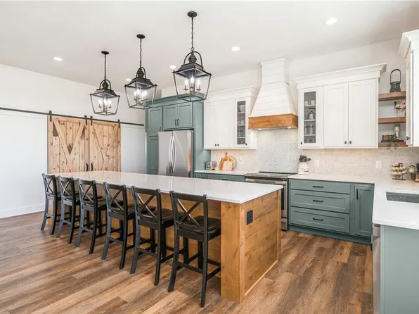 505 W Summit St, Lucas, IA 50151