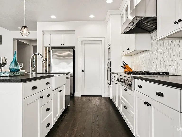 6922 E Tao St — Photo 5