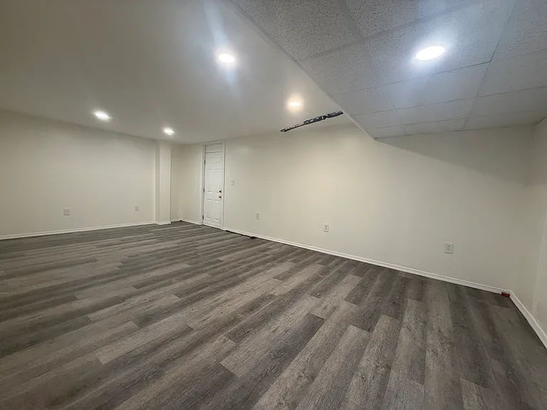 1319 Mohr Cir — Photo 14
