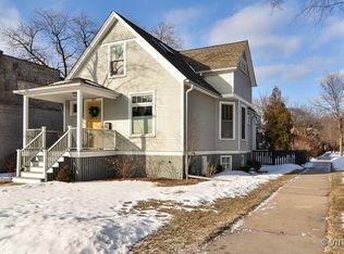 1403 Greenleaf St, Evanston, IL 60202