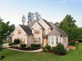 8203 Curraghmore Ct, Stokesdale, NC 27357